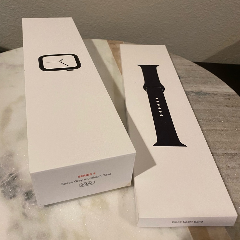 Apple Watch Series 4 with Space Gray Case Black Band/Extra Band + Charging Cable